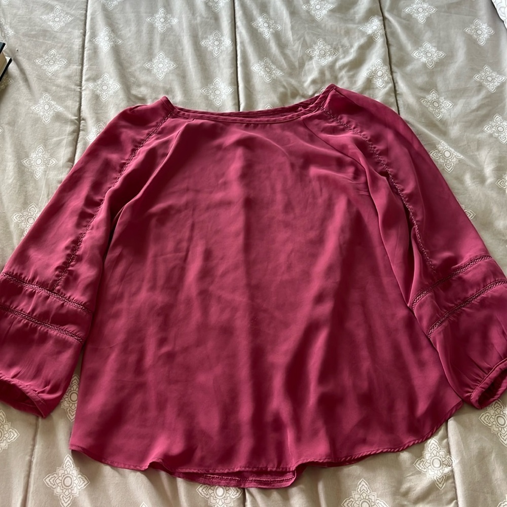 Loft Long Sleeve Blouse w/ Detailed Sleeves Size Medium